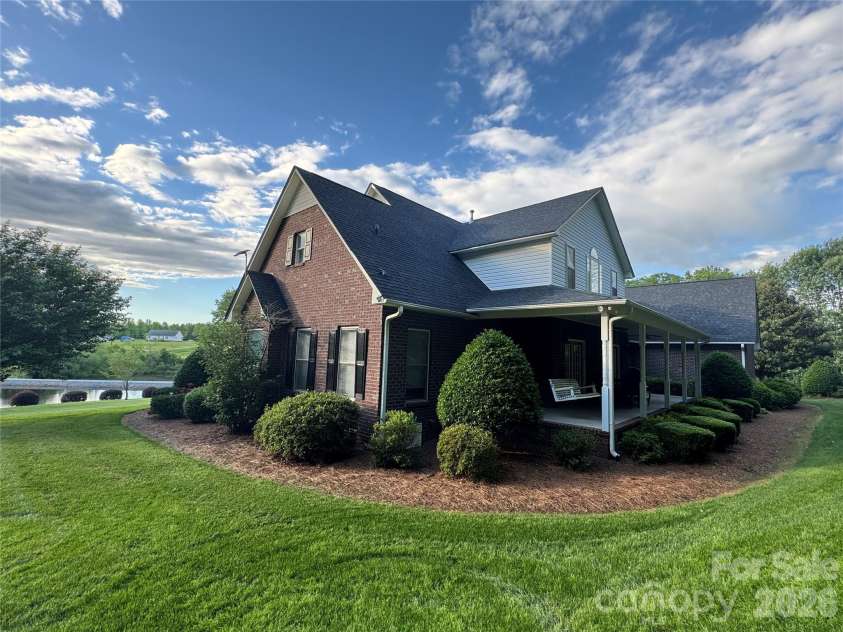 1011 Ratchford Road, York, SC 29745.  MLS# CAR4376084, YatesRealty ID 6679. 