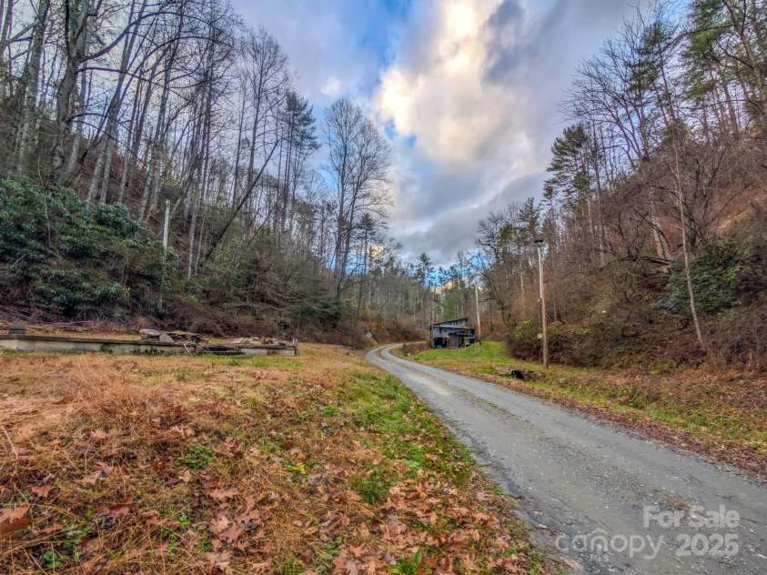 77 Griffith Branch Road, Green Mountain, NC 28740.  MLS# CAR4328405, YatesRealty ID 668. 
