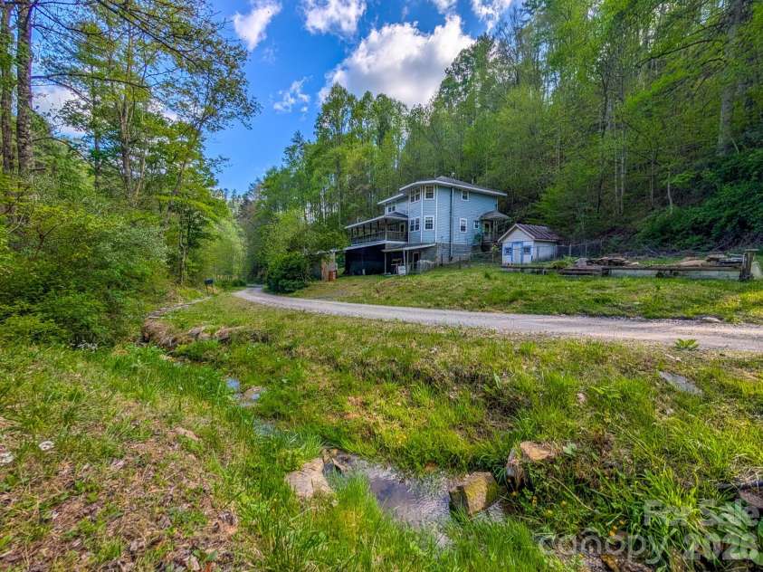77 Griffith Branch Road, Green Mountain, NC 28740.  MLS# CAR4328405, YatesRealty ID 668. 