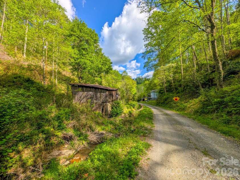 77 Griffith Branch Road, Green Mountain, NC 28740.  MLS# CAR4328405, YatesRealty ID 668. 