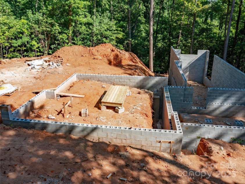 2140 Harm Creek Loop, Mill Spring, NC 28756.  MLS# CAR4194734, YatesRealty ID 6680. 