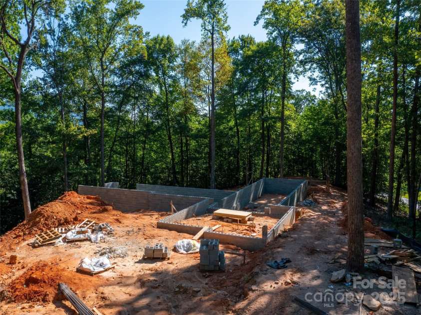 2140 Harm Creek Loop, Mill Spring, NC 28756.  MLS# CAR4194734, YatesRealty ID 6680. 