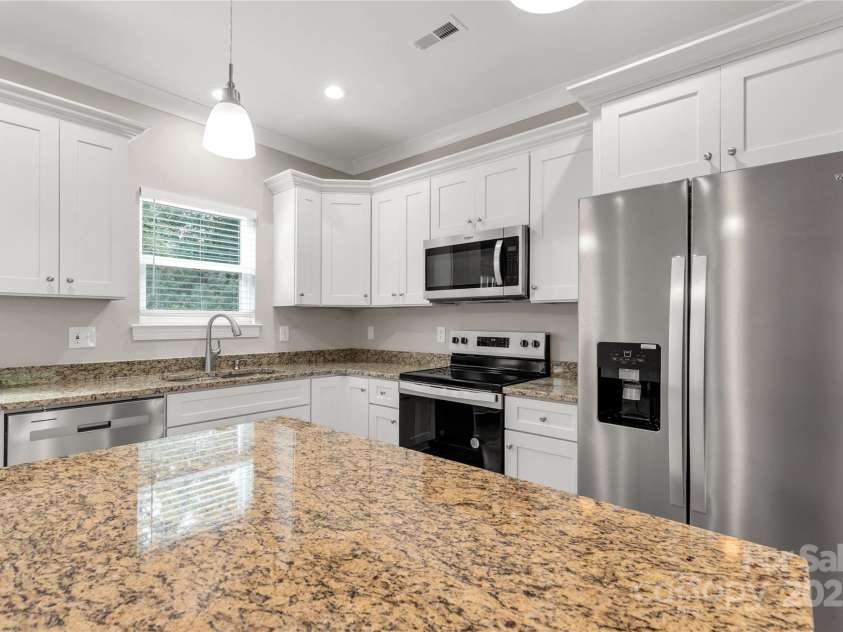 325 East Street, Heath Springs, SC 29058.  MLS# CAR4306579, YatesRealty ID 6681. 