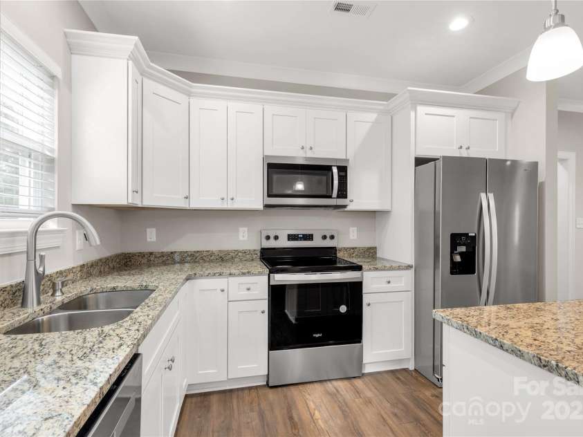 325 East Street, Heath Springs, SC 29058.  MLS# CAR4306579, YatesRealty ID 6681. 