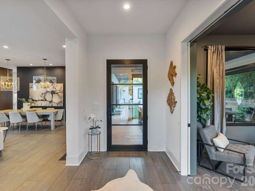 1516 Princeton Avenue, Charlotte, NC 28209.  MLS# CAR4303651, YatesRealty ID 6682. 