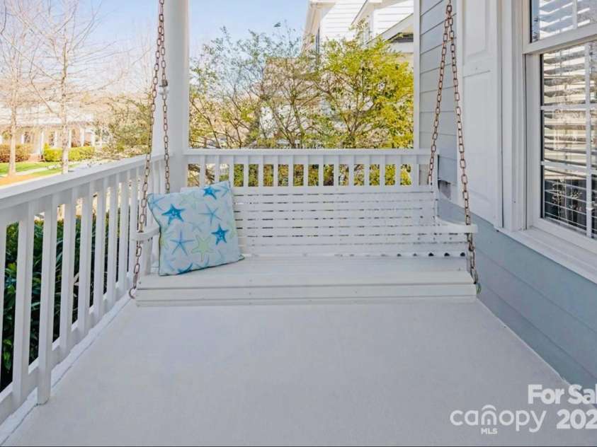875 Stratford Run Drive, Fort Mill, SC 29708.  MLS# CAR4229364, YatesRealty ID 6682. Southern front porch