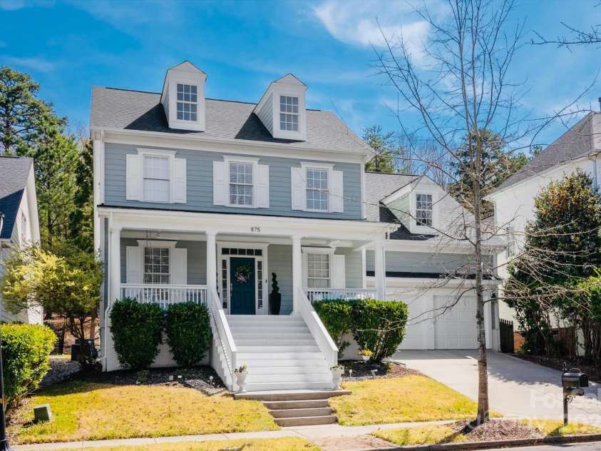 875 Stratford Run Drive, Fort Mill, SC 29708.  MLS# CAR4229364, YatesRealty ID 6682. Welcome to 875 Stratford Run Drive