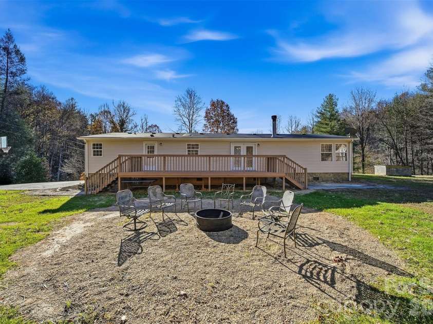 3066 Hartley Kincaid Place, Lenoir, NC 28645.  MLS# CAR4320707, YatesRealty ID 6683. 
