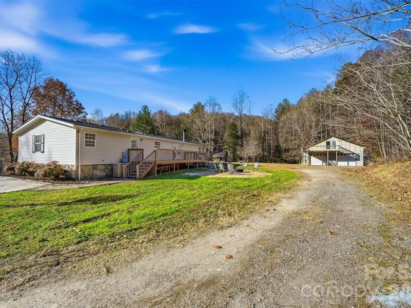 3066 Hartley Kincaid Place, Lenoir, NC 28645.  MLS# CAR4320707, YatesRealty ID 6683. 