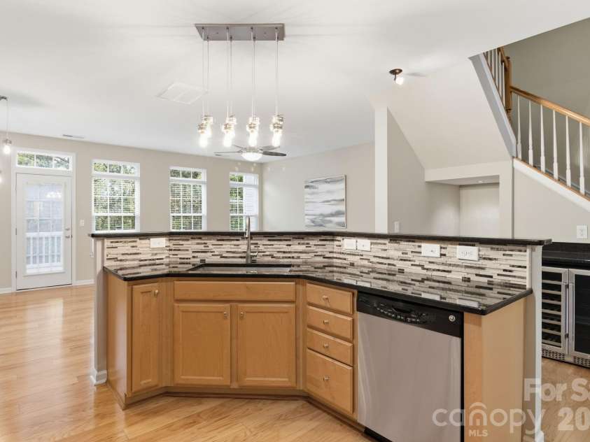 19105 Chandlers Landing Drive, Cornelius, NC 28031.  MLS# CAR4327884, YatesRealty ID 6685. 