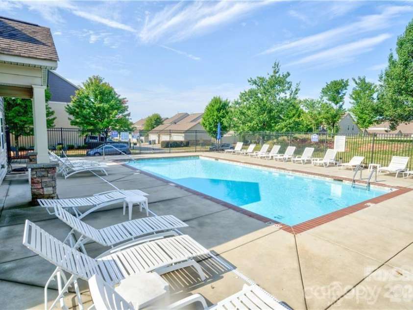 19105 Chandlers Landing Drive, Cornelius, NC 28031.  MLS# CAR4327884, YatesRealty ID 6685. 