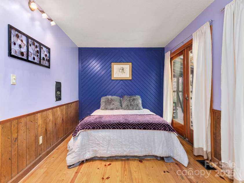 70 Fox Run, Hot Springs, NC 28743.  MLS# CAR4244597, YatesRealty ID 6685. 