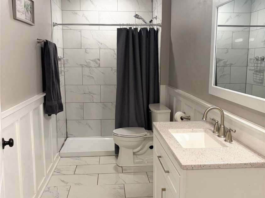 619 Hubbard Drive, Lancaster, SC 29720.  MLS# CAR4341417, YatesRealty ID 6686. 2nd Full Bathroom