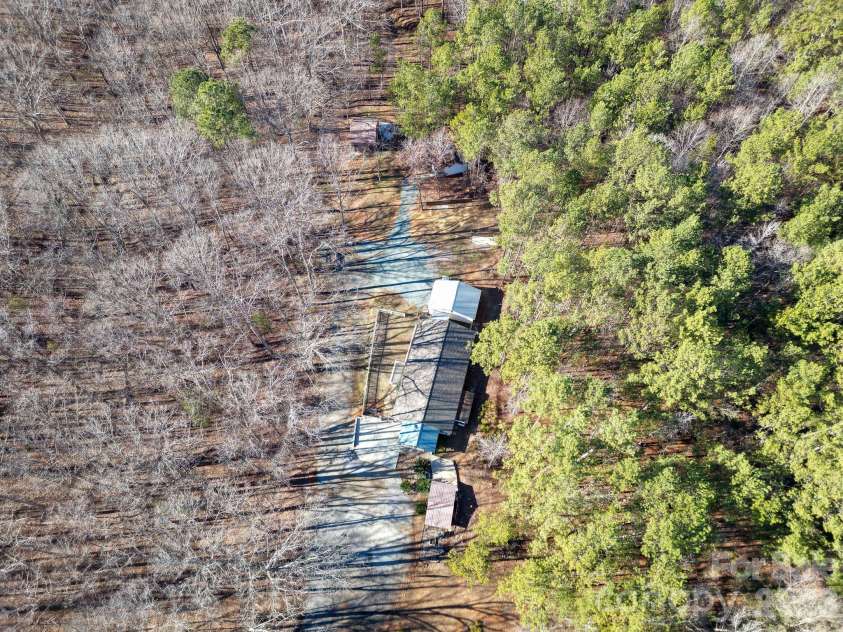 619 Hubbard Drive, Lancaster, SC 29720.  MLS# CAR4341417, YatesRealty ID 6686. 
