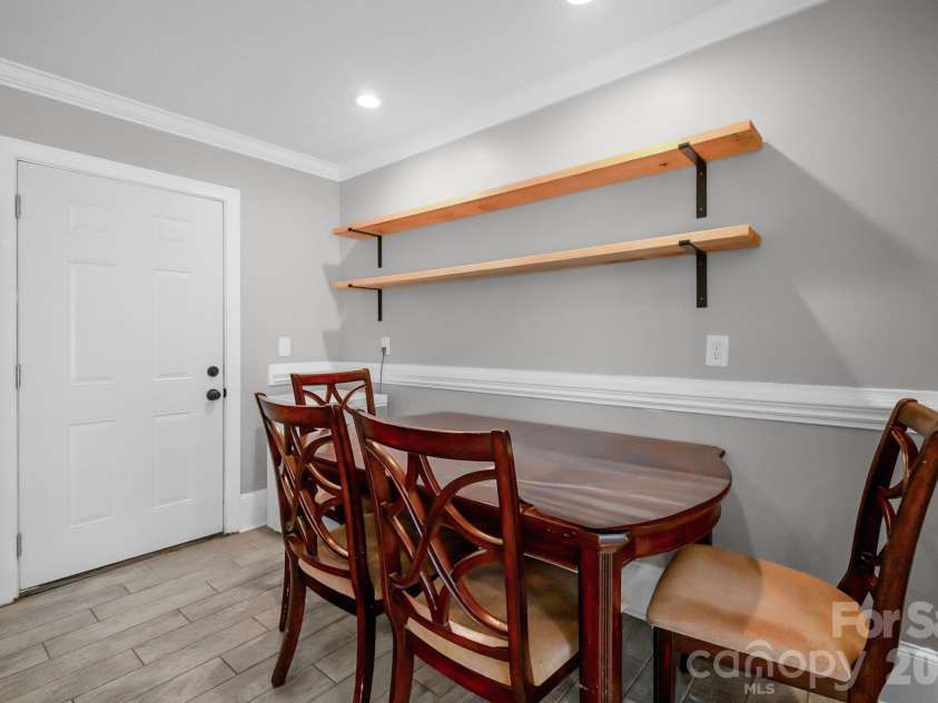 619 Hubbard Drive, Lancaster, SC 29720.  MLS# CAR4341417, YatesRealty ID 6686. 