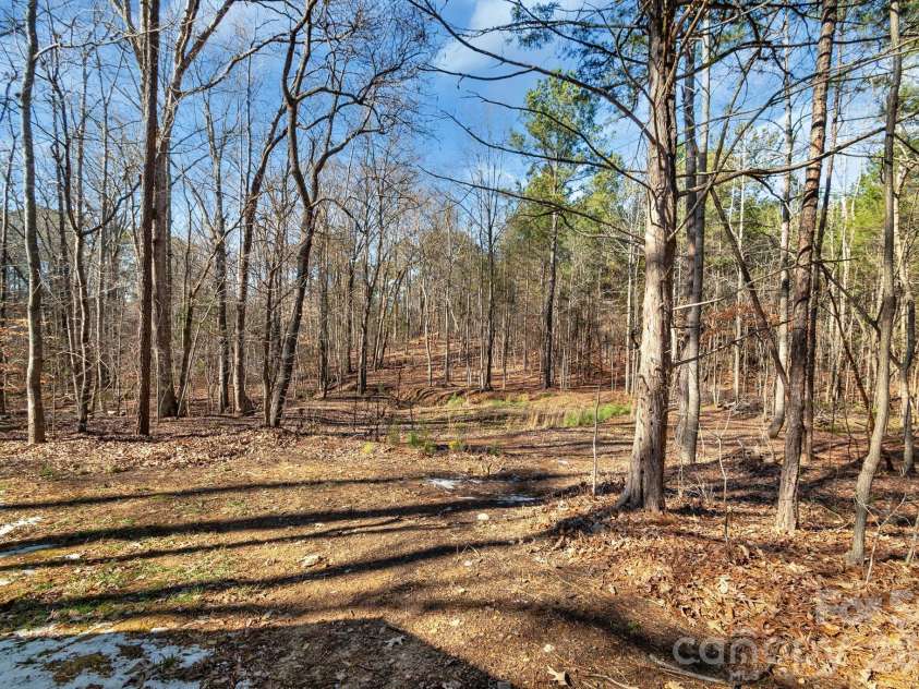 619 Hubbard Drive, Lancaster, SC 29720.  MLS# CAR4341417, YatesRealty ID 6686. 