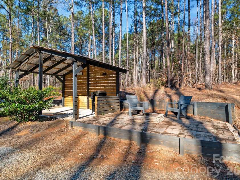 619 Hubbard Drive, Lancaster, SC 29720.  MLS# CAR4341417, YatesRealty ID 6686. 