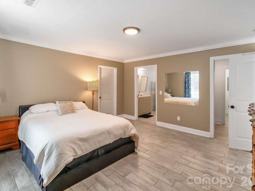 619 Hubbard Drive, Lancaster, SC 29720.  MLS# CAR4341417, YatesRealty ID 6686. Primary Bedroom