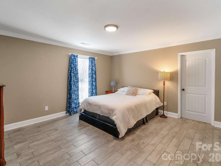 619 Hubbard Drive, Lancaster, SC 29720.  MLS# CAR4341417, YatesRealty ID 6686. Primary Bedroom