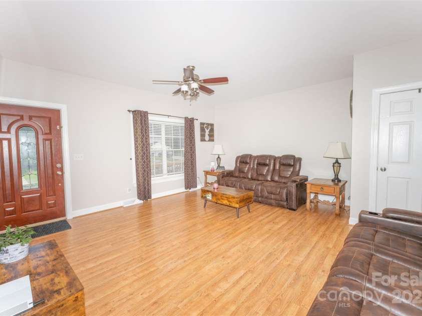 1556 Berkshire Drive, Newton, NC 28658.  MLS# CAR4248954, YatesRealty ID 6687. 