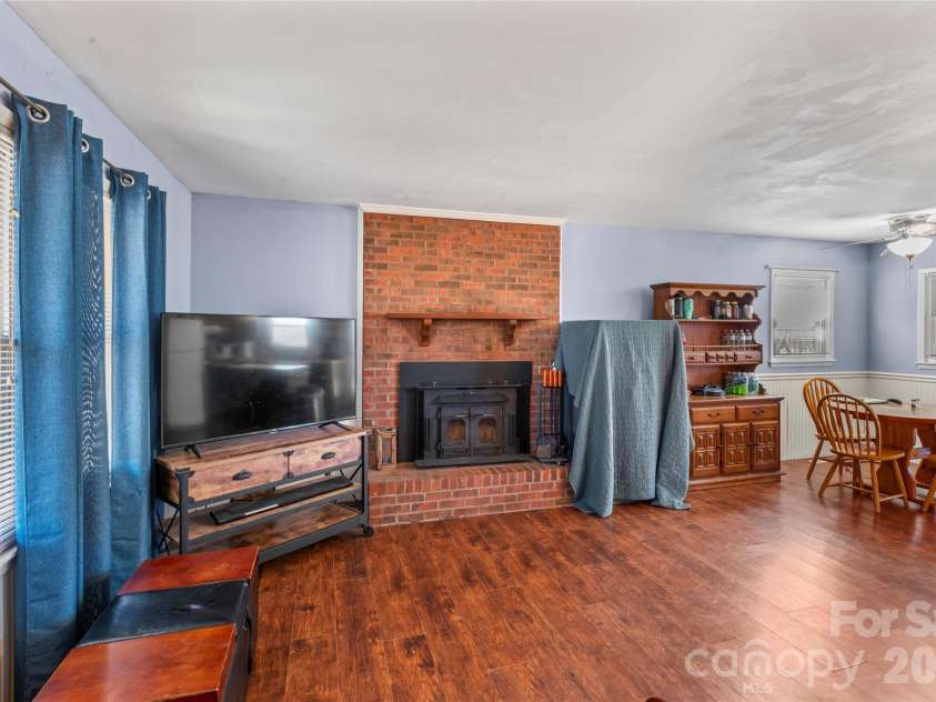 8615 Lochinvar Drive, Charlotte, NC 28227.  MLS# CAR4347229, YatesRealty ID 6688. 