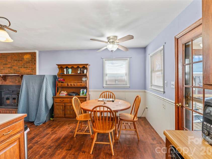 8615 Lochinvar Drive, Charlotte, NC 28227.  MLS# CAR4347229, YatesRealty ID 6688. 