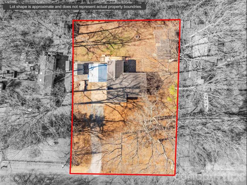 8615 Lochinvar Drive, Charlotte, NC 28227.  MLS# CAR4347229, YatesRealty ID 6688. 