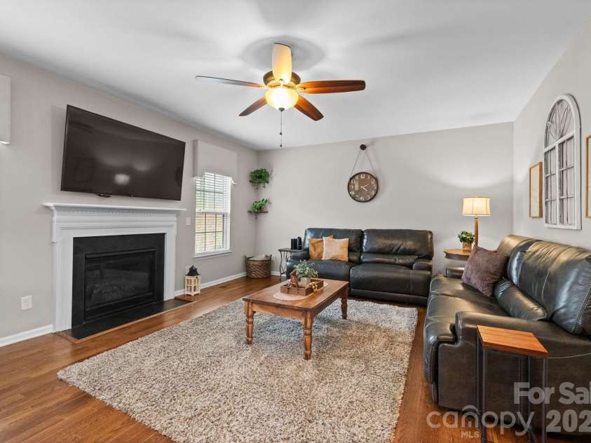 788 Rosegate Drive, Gastonia, NC 28056.  MLS# CAR4354667, YatesRealty ID 6689. 