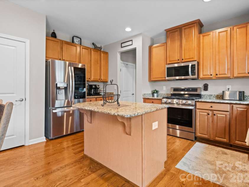 788 Rosegate Drive, Gastonia, NC 28056.  MLS# CAR4354667, YatesRealty ID 6689. 