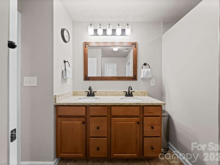 788 Rosegate Drive, Gastonia, NC 28056.  MLS# CAR4354667, YatesRealty ID 6689. 