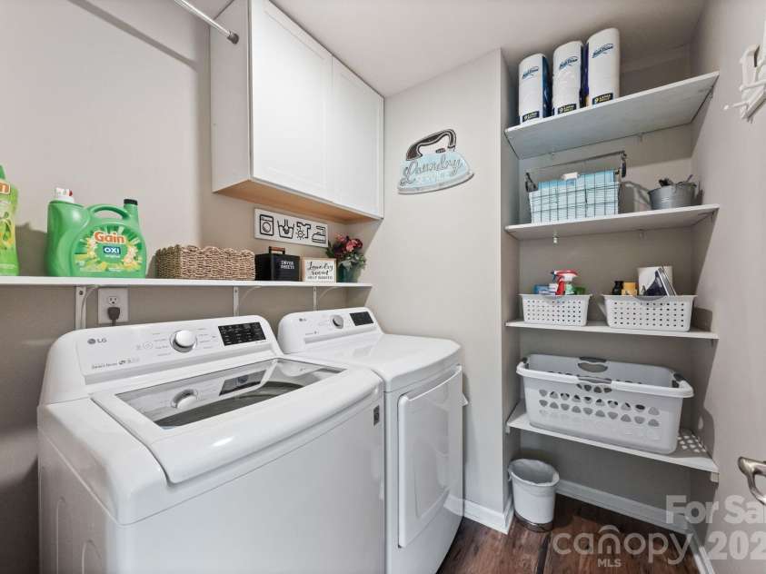 788 Rosegate Drive, Gastonia, NC 28056.  MLS# CAR4354667, YatesRealty ID 6689. Full laundry room on upper level