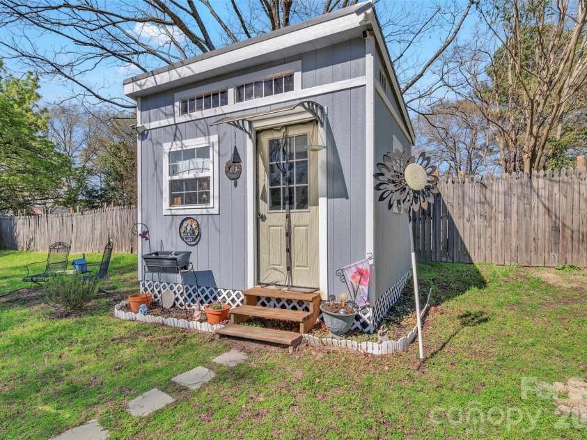 105 Hilltop Lane, Clover, SC 29710.  MLS# CAR4357323, YatesRealty ID 6690. 