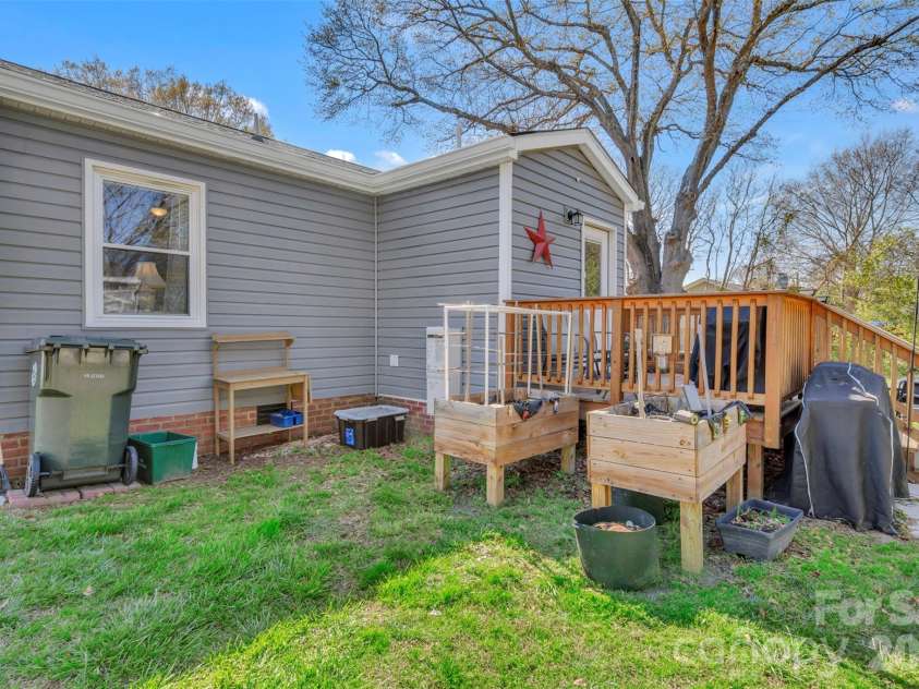105 Hilltop Lane, Clover, SC 29710.  MLS# CAR4357323, YatesRealty ID 6690. 