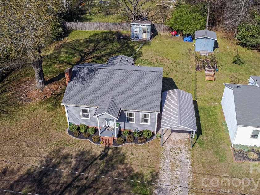 105 Hilltop Lane, Clover, SC 29710.  MLS# CAR4357323, YatesRealty ID 6690. 