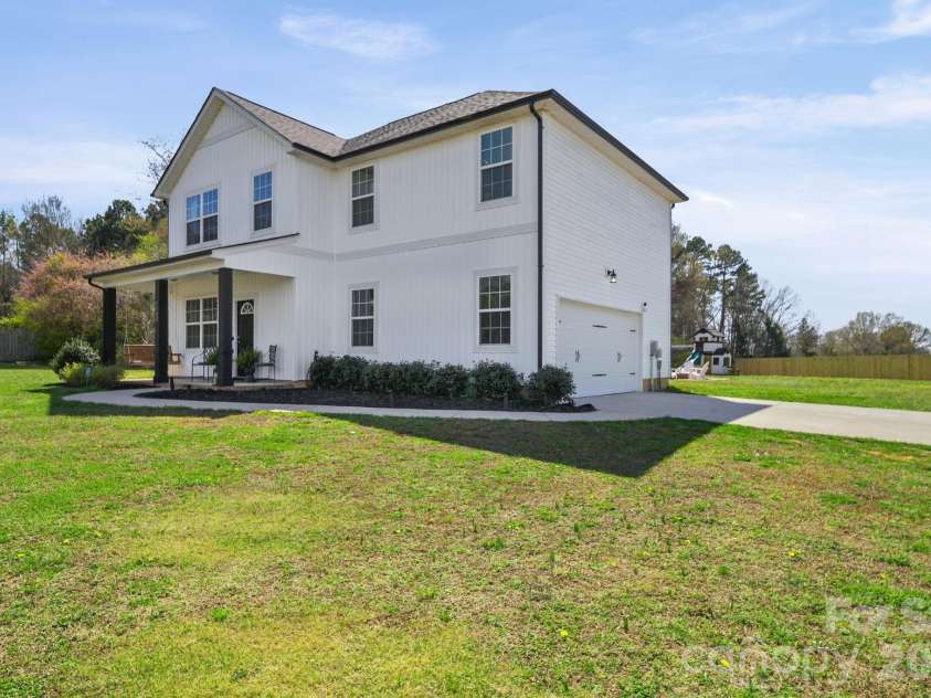 4102 Pigg Mattox Road, Monroe, NC 28112.  MLS# CAR4359722, YatesRealty ID 6691. 