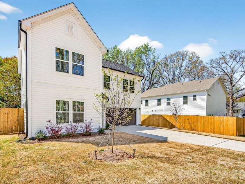 5310 Lantana Avenue, Charlotte, NC 28205.  MLS# CAR4357229, YatesRealty ID 6692. 