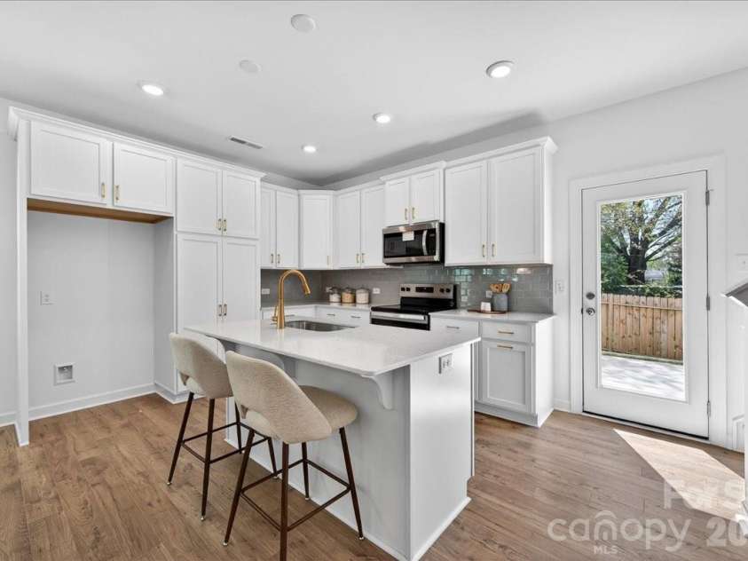 5310 Lantana Avenue, Charlotte, NC 28205.  MLS# CAR4357229, YatesRealty ID 6692. 