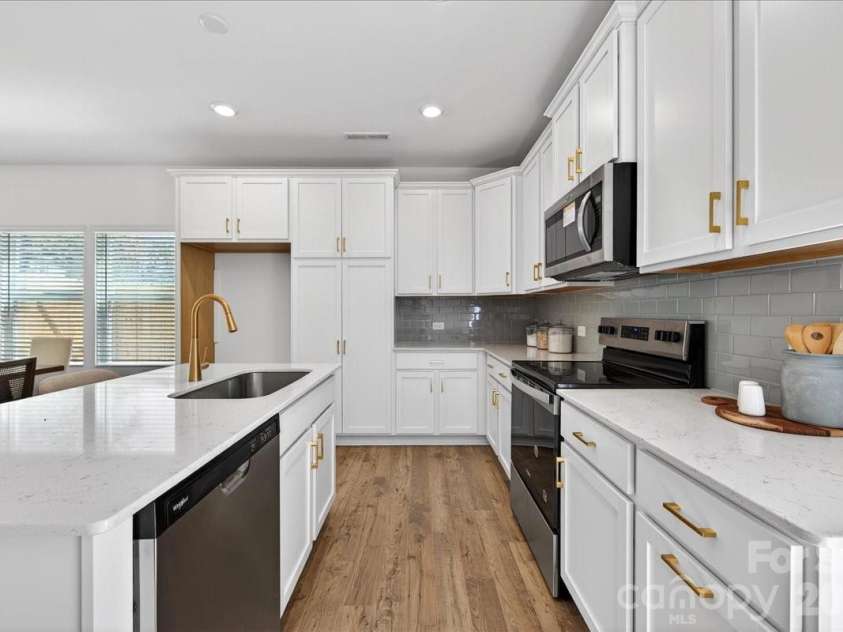 5310 Lantana Avenue, Charlotte, NC 28205.  MLS# CAR4357229, YatesRealty ID 6692. 