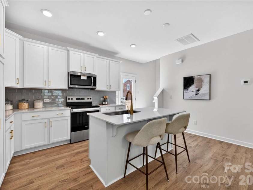 5310 Lantana Avenue, Charlotte, NC 28205.  MLS# CAR4357229, YatesRealty ID 6692. 