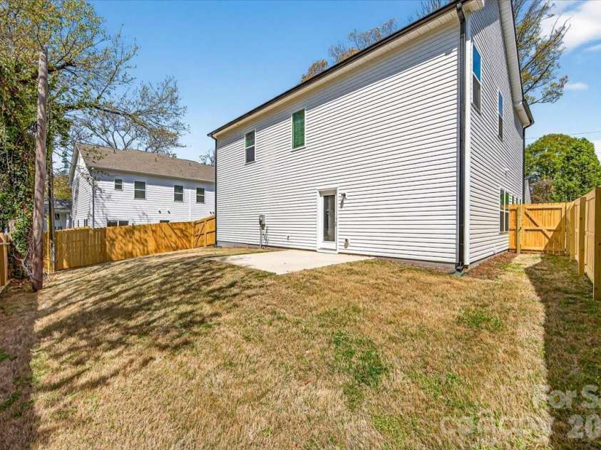 5310 Lantana Avenue, Charlotte, NC 28205.  MLS# CAR4357229, YatesRealty ID 6692. 