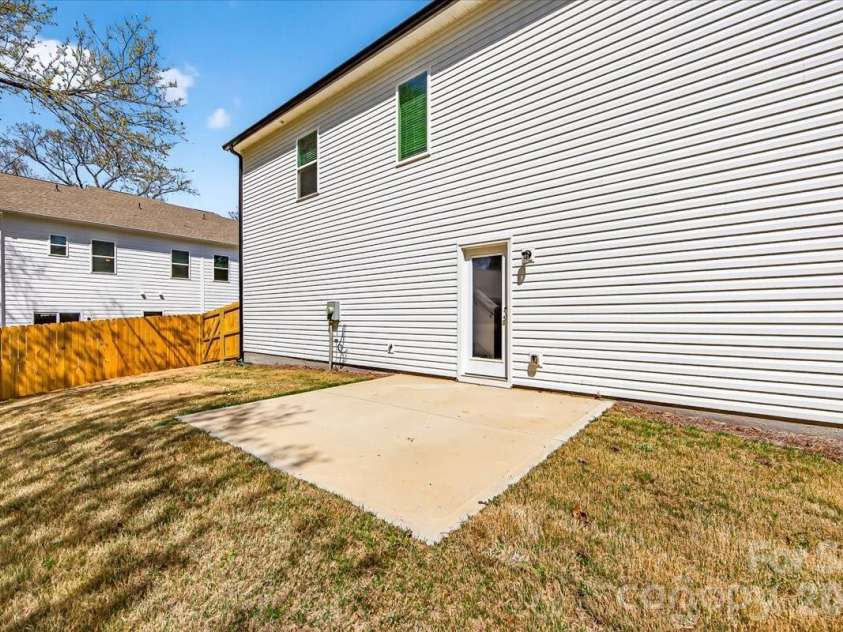 5310 Lantana Avenue, Charlotte, NC 28205.  MLS# CAR4357229, YatesRealty ID 6692. 