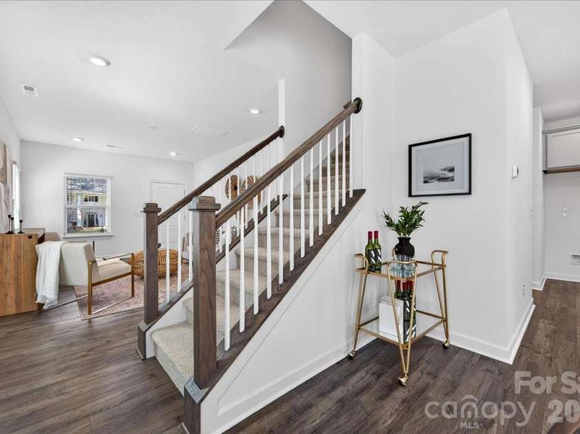 2032 Mandarin Boulevard, Charlotte, NC 28205.  MLS# CAR4360218, YatesRealty ID 6693. 