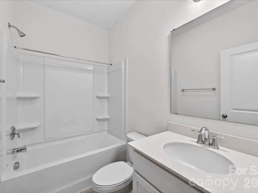 2032 Mandarin Boulevard, Charlotte, NC 28205.  MLS# CAR4360218, YatesRealty ID 6693. 