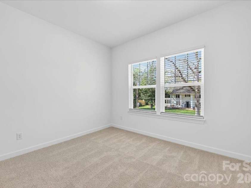 2032 Mandarin Boulevard, Charlotte, NC 28205.  MLS# CAR4360218, YatesRealty ID 6693. 