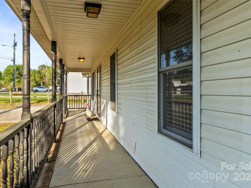 304 Fourth Street, Cherryville, NC 28021.  MLS# CAR4249068, YatesRealty ID 6693. 