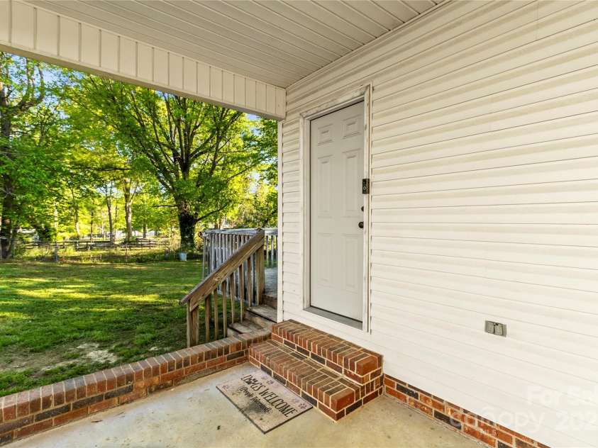 304 Fourth Street, Cherryville, NC 28021.  MLS# CAR4249068, YatesRealty ID 6693. 