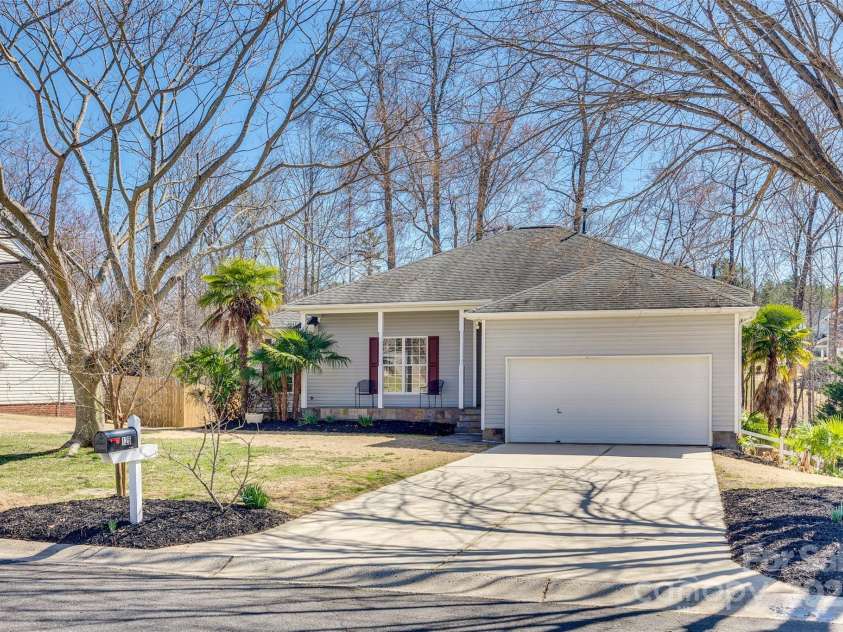 125 Rocky Trail Court, Fort Mill, SC 29715.  MLS# CAR4226509, YatesRealty ID 6694. 