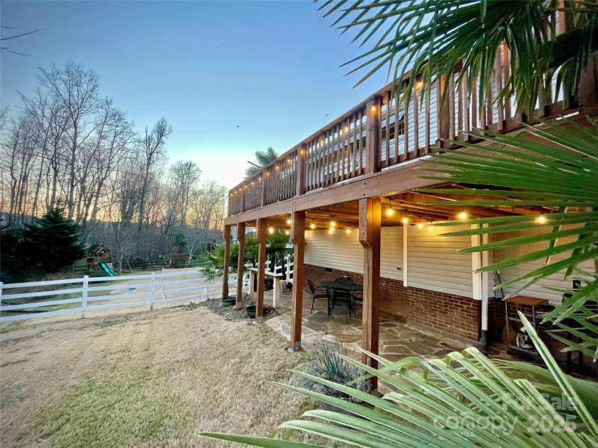 125 Rocky Trail Court, Fort Mill, SC 29715.  MLS# CAR4226509, YatesRealty ID 6694. 