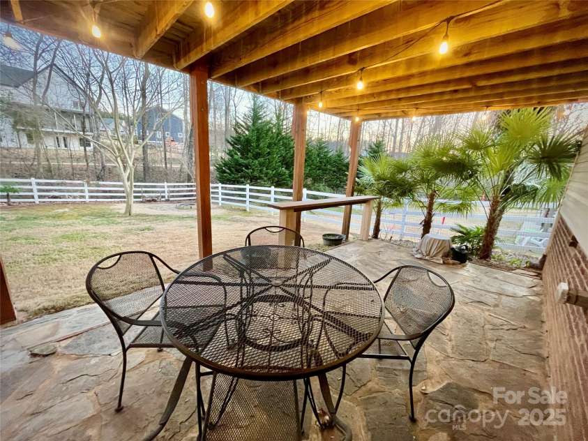 125 Rocky Trail Court, Fort Mill, SC 29715.  MLS# CAR4226509, YatesRealty ID 6694. 