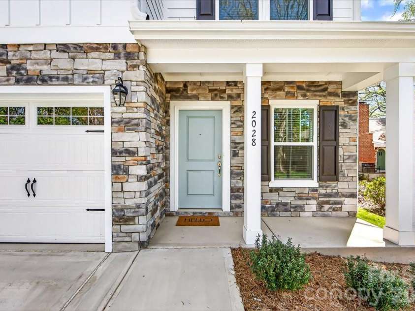 2028 Mandarin Boulevard, Charlotte, NC 28205.  MLS# CAR4357266, YatesRealty ID 6694. 